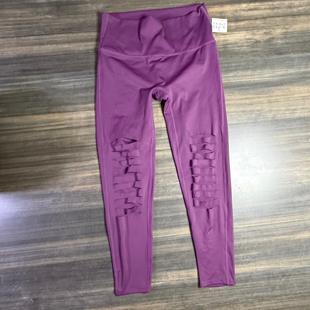 Zenana XL Purple High Waist Cut Out Detail‎ Athletic Leggings